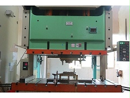 東莞五金沖壓定制廠-五金加工機械手操作10