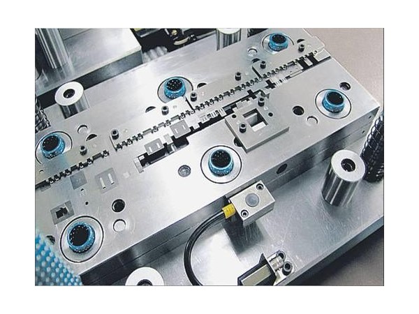 如何做一個(gè)優(yōu)秀的沖壓模具生產(chǎn)廠(chǎng)家