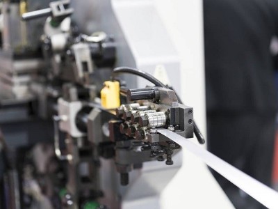 廣州五金沖壓廠，翻邊工藝有何優(yōu)點(diǎn)？-誠(chéng)瑞豐科技股份有限公司