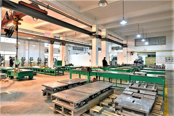 深圳五金模具廠