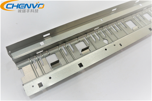 五金沖壓件表面凹凸的原因及處理辦法