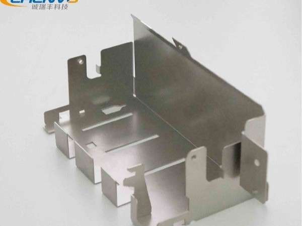 汕頭五金沖壓件加工廠，4種方法降低加工生產(chǎn)成本