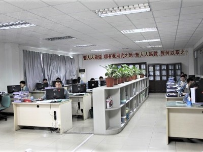 五金沖壓加工定制廠-錯誤墊置五金模具保護板的后果