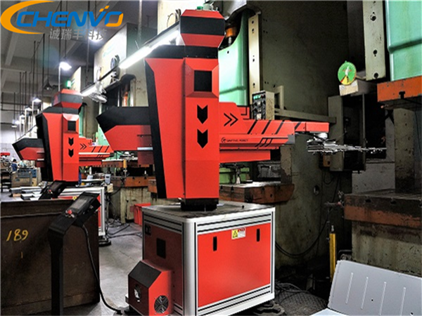 五金沖壓件外發(fā)加工機(jī)械圖片