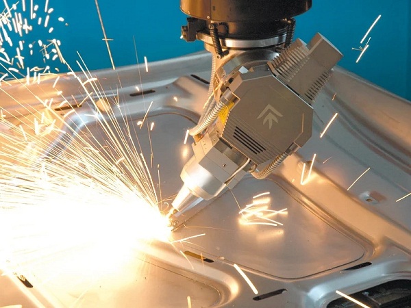 深圳生產(chǎn)汽車鈑金加工件的廠家，原來(lái)在這