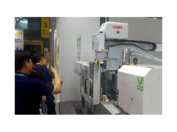 中國的汽車五金沖壓模具加工行業(yè)在上海大放異彩